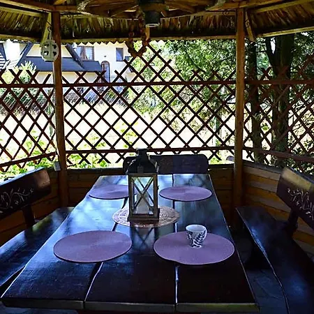 Perla Bed & Breakfast 3*